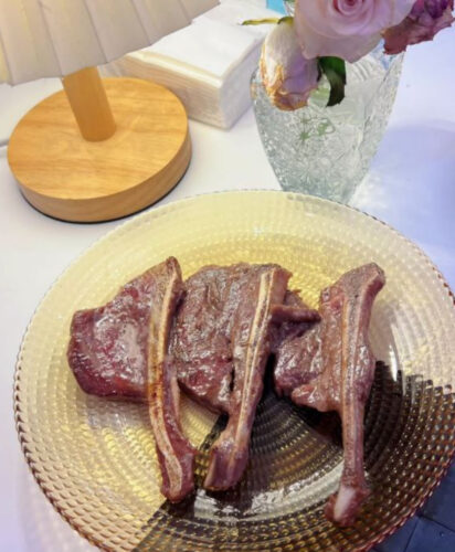 Click to view full screen Australian Mini Tomahawk Steaks 3KG photo review